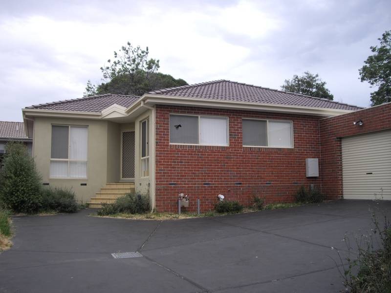 2/2 Tooronga Rd, Dandenong North VIC 3175