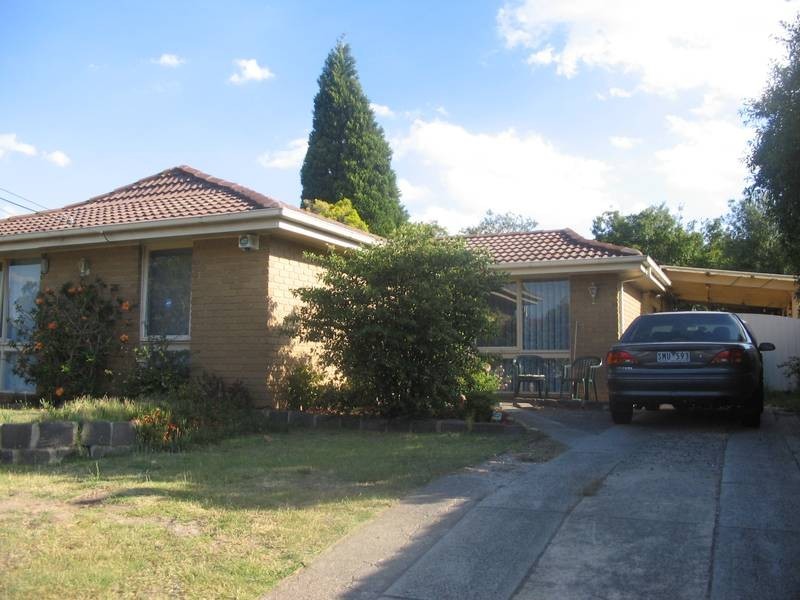 35 Jarvis Crescent, Dandenong North VIC 3175