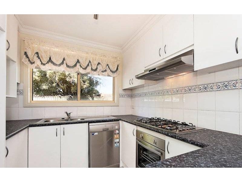 2/72 Oakwood Avenue, Noble Park North VIC 3174