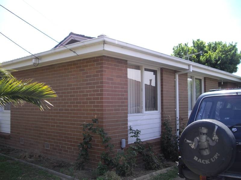 12 Bunarong Court, Noble Park North VIC 3174