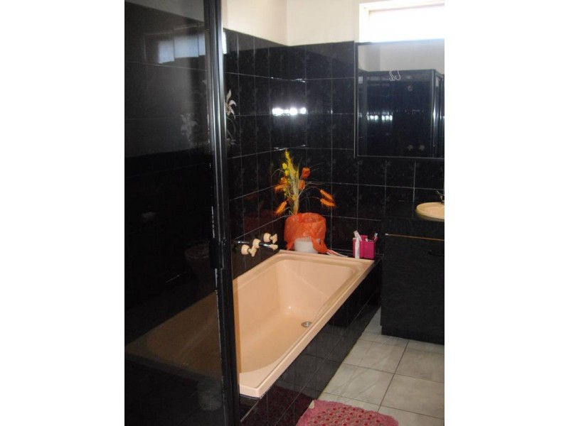 17 Blackmore Street, Dandenong North VIC 3175