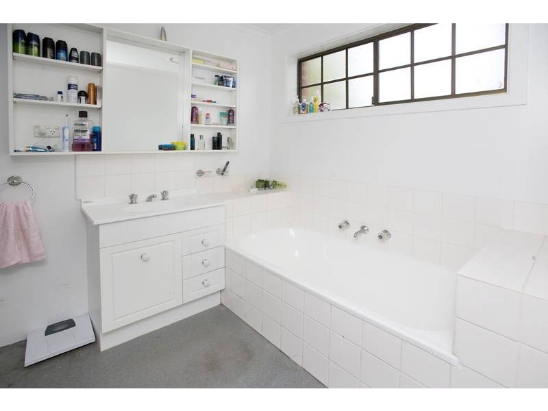 8 Keech Court, Noble Park North VIC 3174