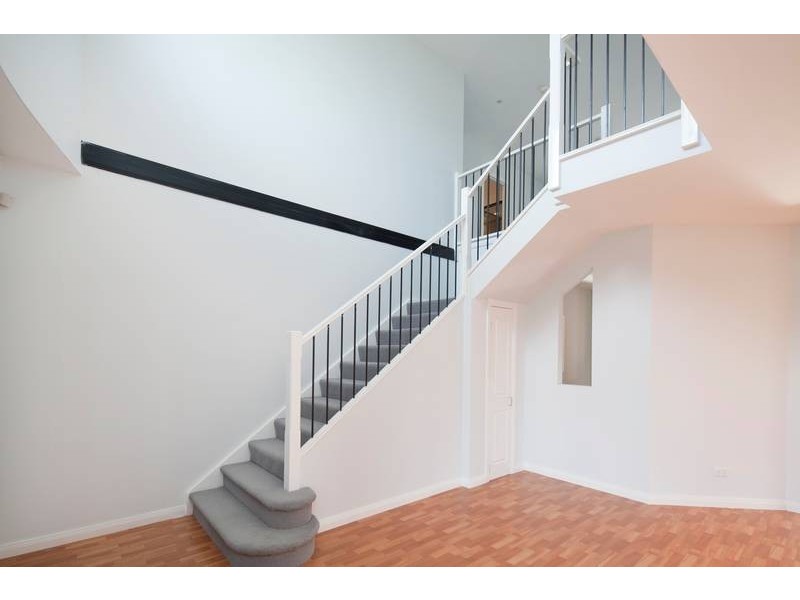 6 Hunt Club Road, Narre Warren South VIC 3805