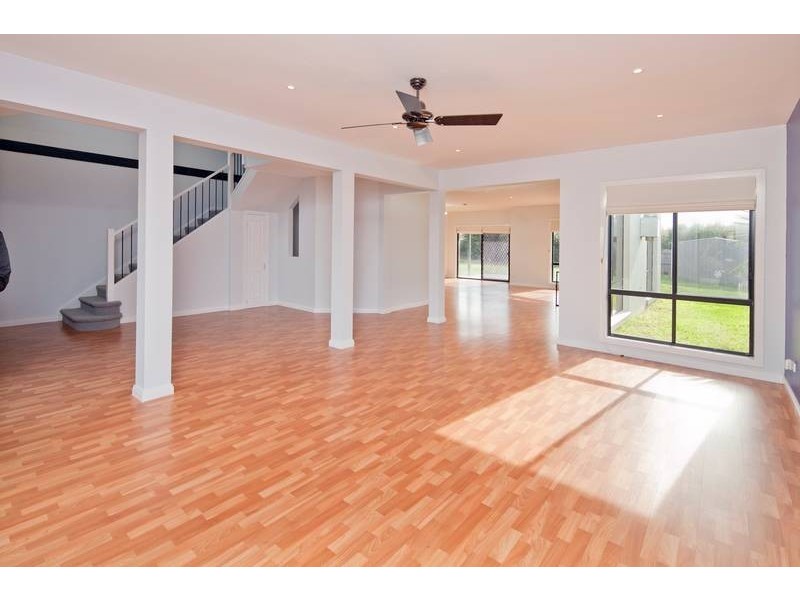 6 Hunt Club Road, Narre Warren South VIC 3805