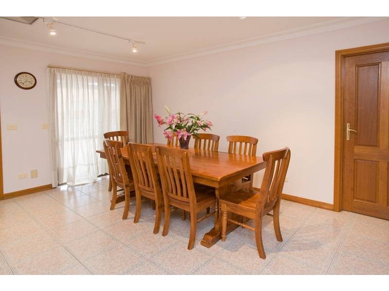 74 Bellbrook Drive, Dandenong North VIC 3175