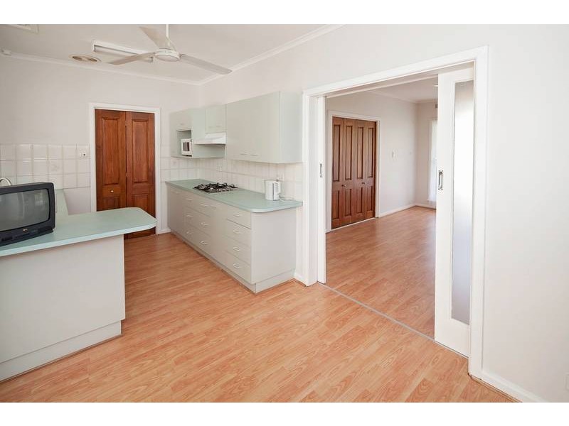 4 Smith Road, Springvale VIC 3171