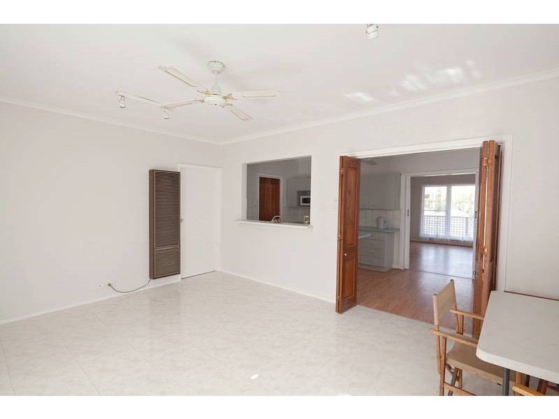 4 Smith Road, Springvale VIC 3171