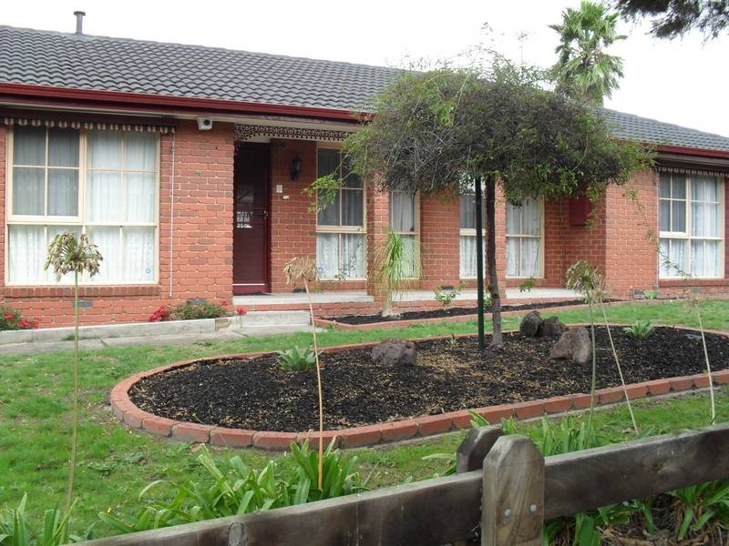 7 Searle Court,, Dandenong North VIC 3175
