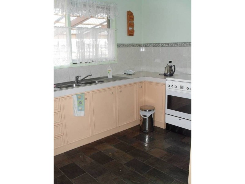 7 Searle Court,, Dandenong North VIC 3175