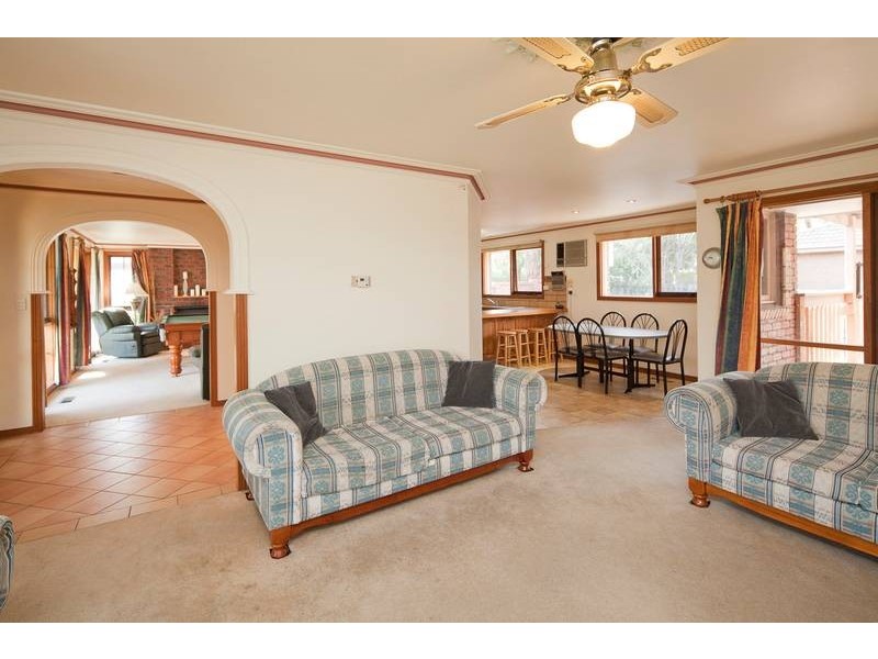17 Timbertop Drive, Rowville VIC 3178