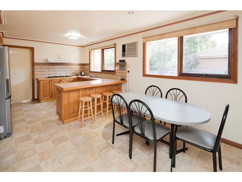 17 Timbertop Drive, Rowville VIC 3178