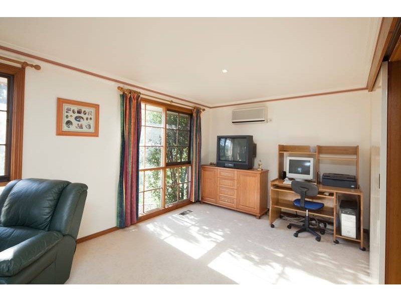 17 Timbertop Drive, Rowville VIC 3178