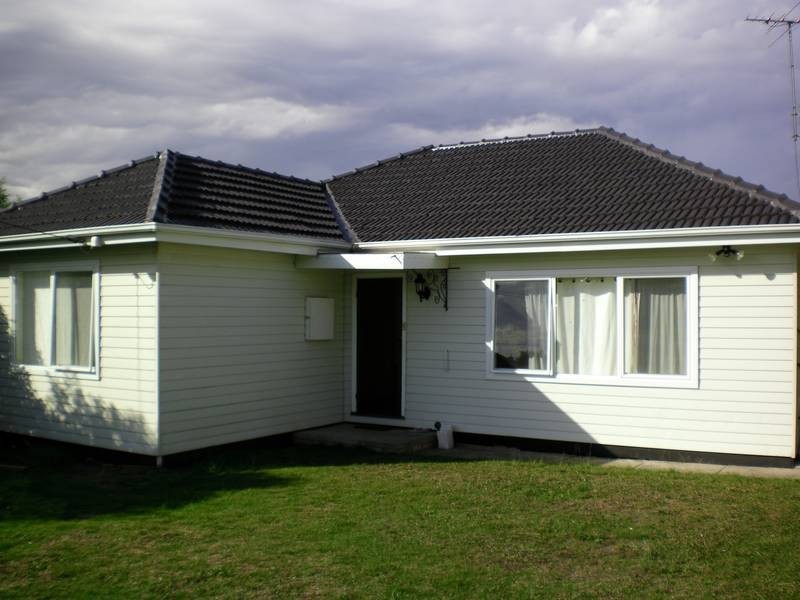 10 Michael Court, Springvale VIC 3171