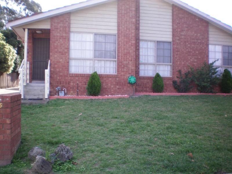 1/15 Selbourne Way, Mulgrave VIC 3170