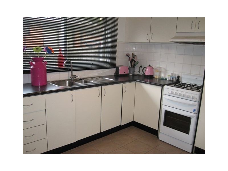 2/7 Rhoden Court, Dandenong North VIC 3175