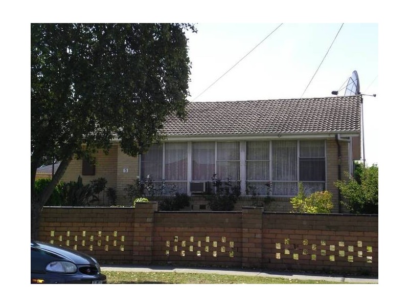 5 Sylvia Street, Dandenong North VIC 3175