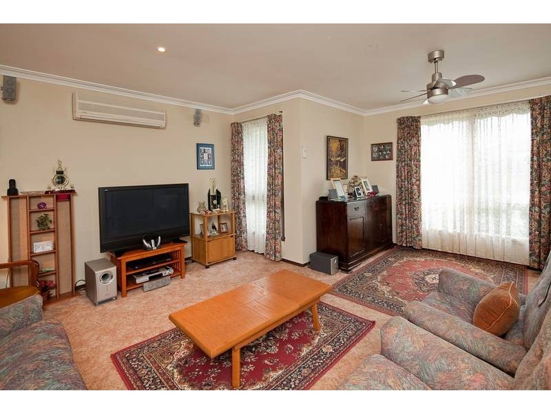 27 Jolimont Avenue, Mulgrave VIC 3170