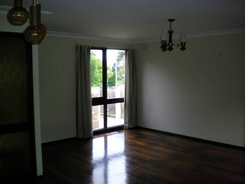 17 Brahmin Av, Wheelers Hill VIC 3150