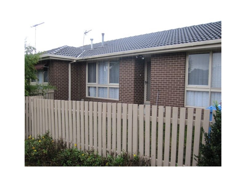 2/7 Rhoden Court, Dandenong North VIC 3175