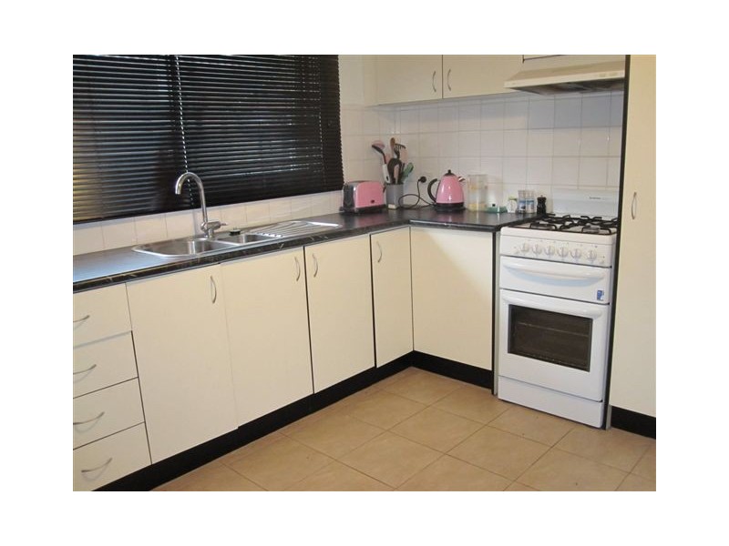 2/7 Rhoden Court, Dandenong North VIC 3175