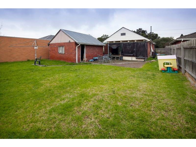 8 Tudor Court, Noble Park North VIC 3174