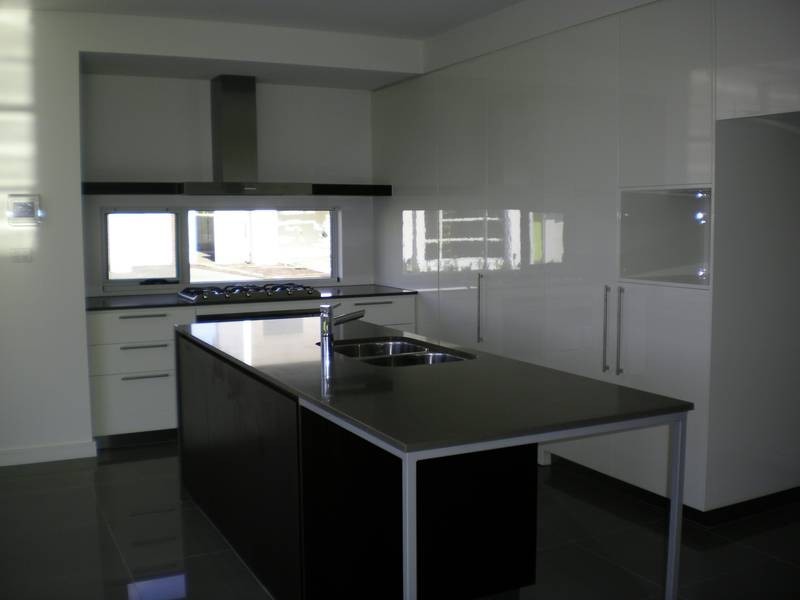 2 Queenberry Circuit, Mulgrave VIC 3170