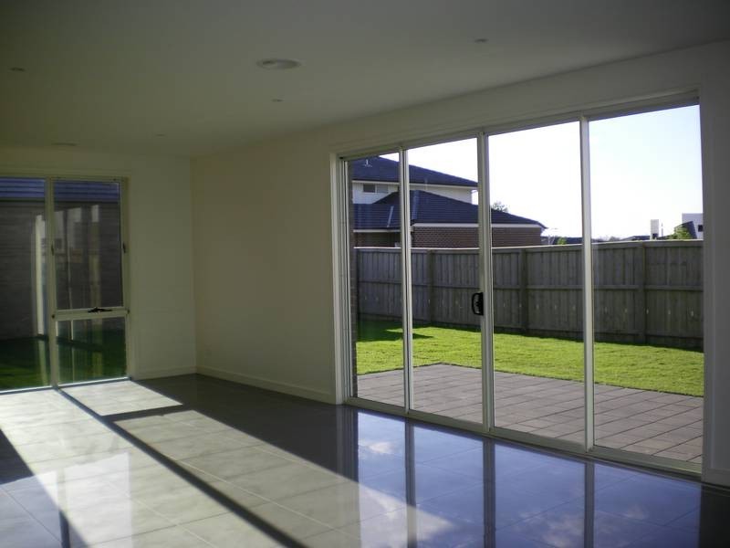 2 Queenberry Circuit, Mulgrave VIC 3170