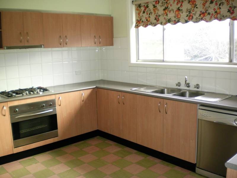 2 Reilly Street, Springvale VIC 3171