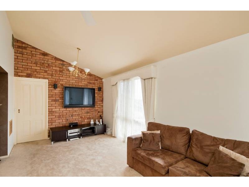 2 Towong Street, Dandenong North VIC 3175