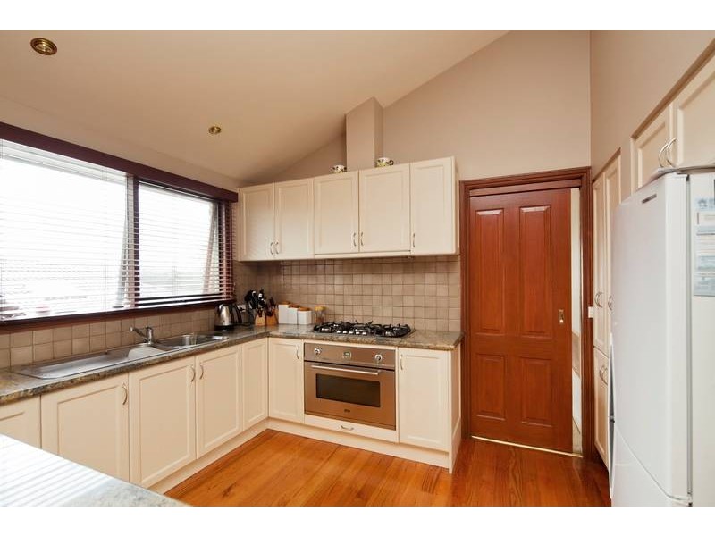 2 Towong Street, Dandenong North VIC 3175