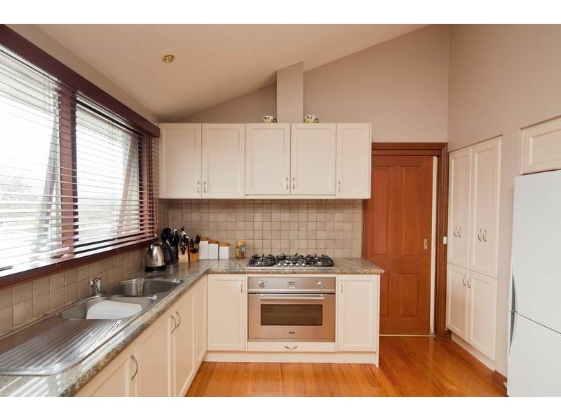 2 Towong Street, Dandenong North VIC 3175