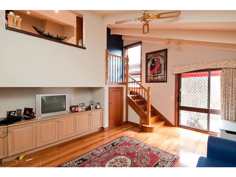 2 Towong Street, Dandenong North VIC 3175