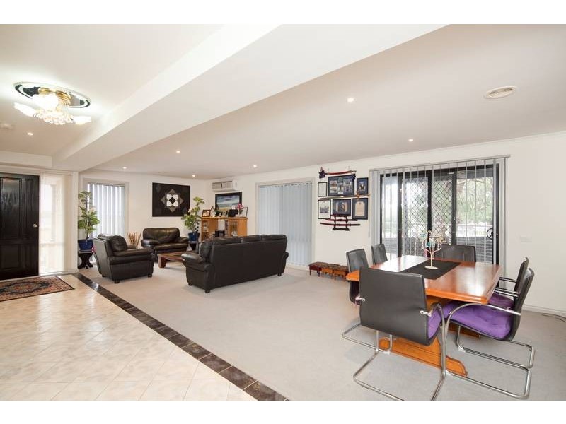 110 Remma Boulevard, Endeavour Hills VIC 3802