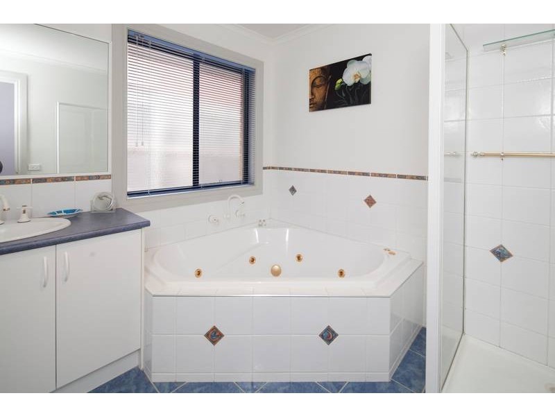 110 Remma Boulevard, Endeavour Hills VIC 3802