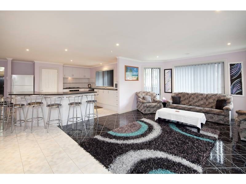 110 Reema Boulevard, Endeavour Hills VIC 3802