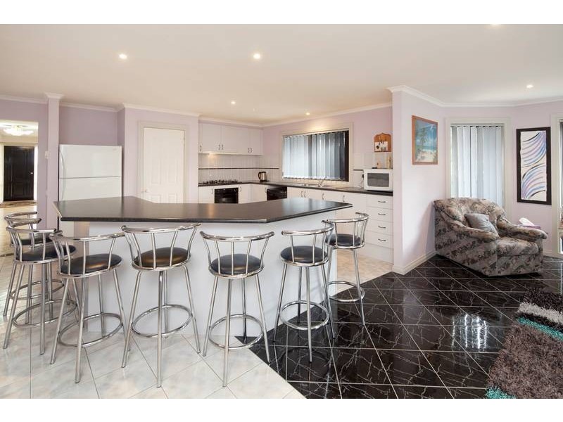 110 Reema Boulevard, Endeavour Hills VIC 3802