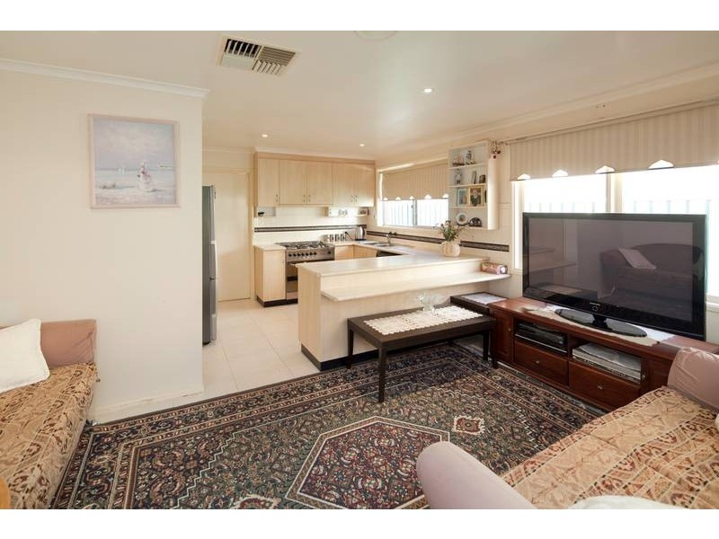 20 Daniel Solander Drive, Endeavour Hills VIC 3802