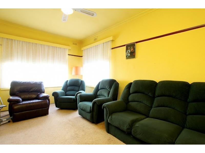 10 Woolert Street, Ashwood VIC 3147