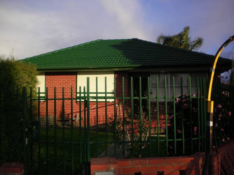8 Sylvia Street, Dandenong North VIC 3175