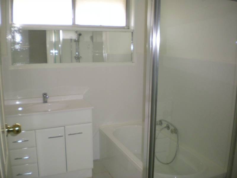 27 Kernott Crescent, Noble Park North VIC 3174