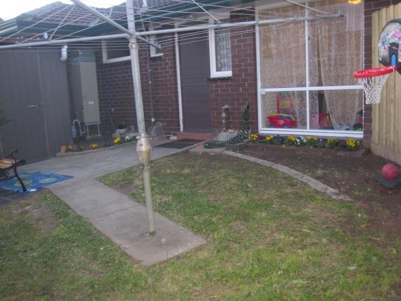 1/19 Apex Street, Dandenong North VIC 3175