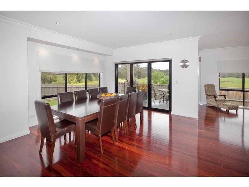 14 Royal Oak Court, Mulgrave VIC 3170