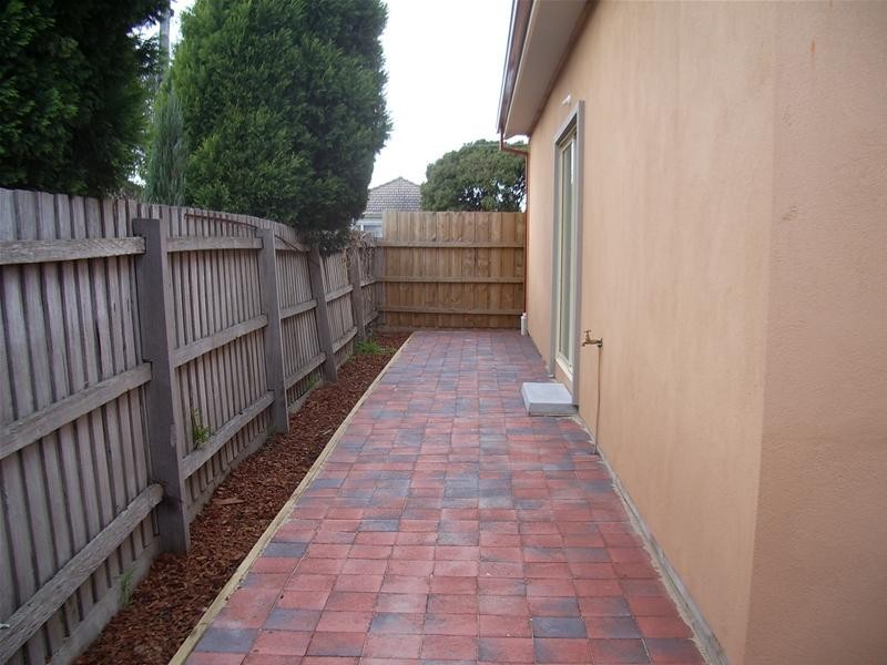 1/21 King George Parade, Dandenong VIC 3175