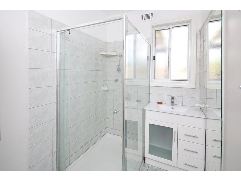 1/28 Montana Avenue, Mulgrave VIC 3170