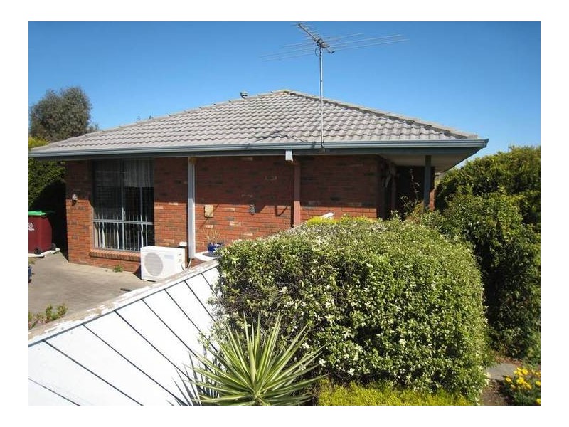 1/56 Arthur Phillip Drive, Endeavour Hills VIC 3802