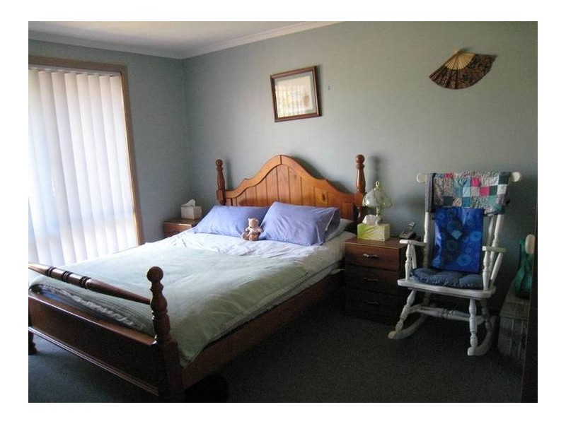 1/56 Arthur Phillip Drive, Endeavour Hills VIC 3802