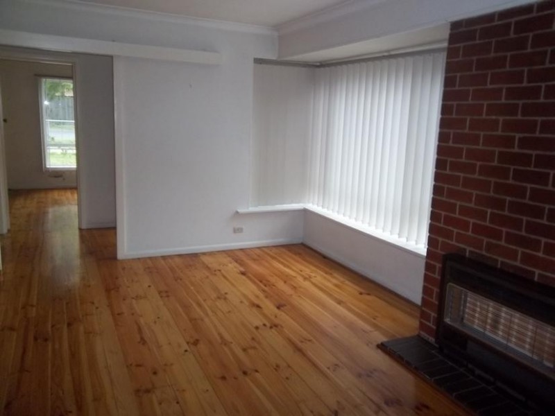 4 Redpath Cres, Springvale VIC 3171