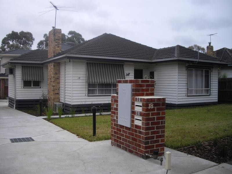 18a Alsace St, Dandenong VIC 3175