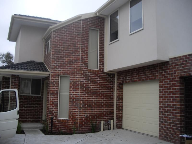 18b Alsace St, Dandenong VIC 3175