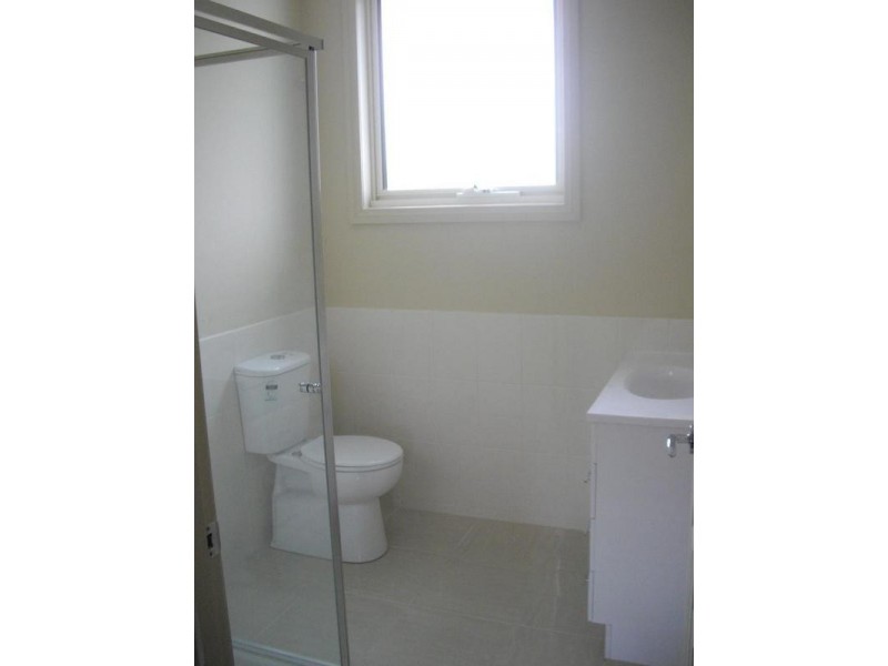 18b Alsace St, Dandenong VIC 3175